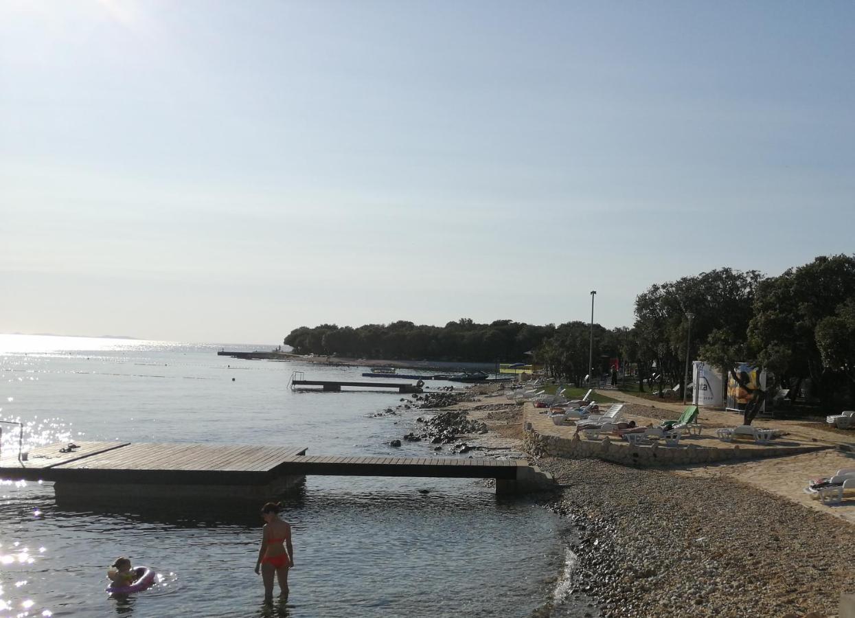 Apartmani Astrado Petrcane Esterno foto