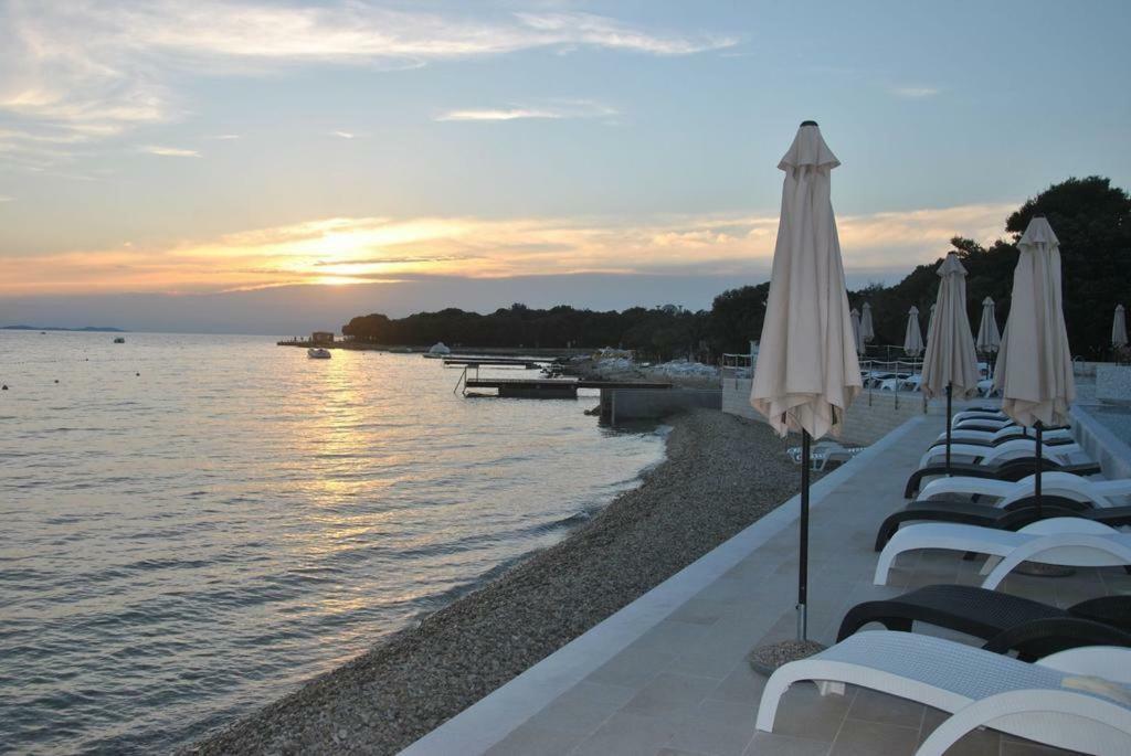 Apartmani Astrado Petrcane Esterno foto