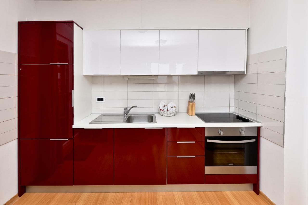 Apartmani Astrado Petrcane Esterno foto