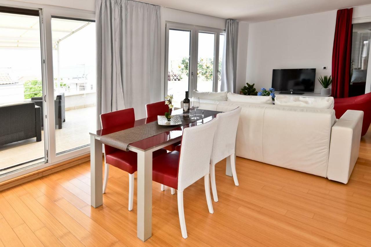 Apartmani Astrado Petrcane Esterno foto